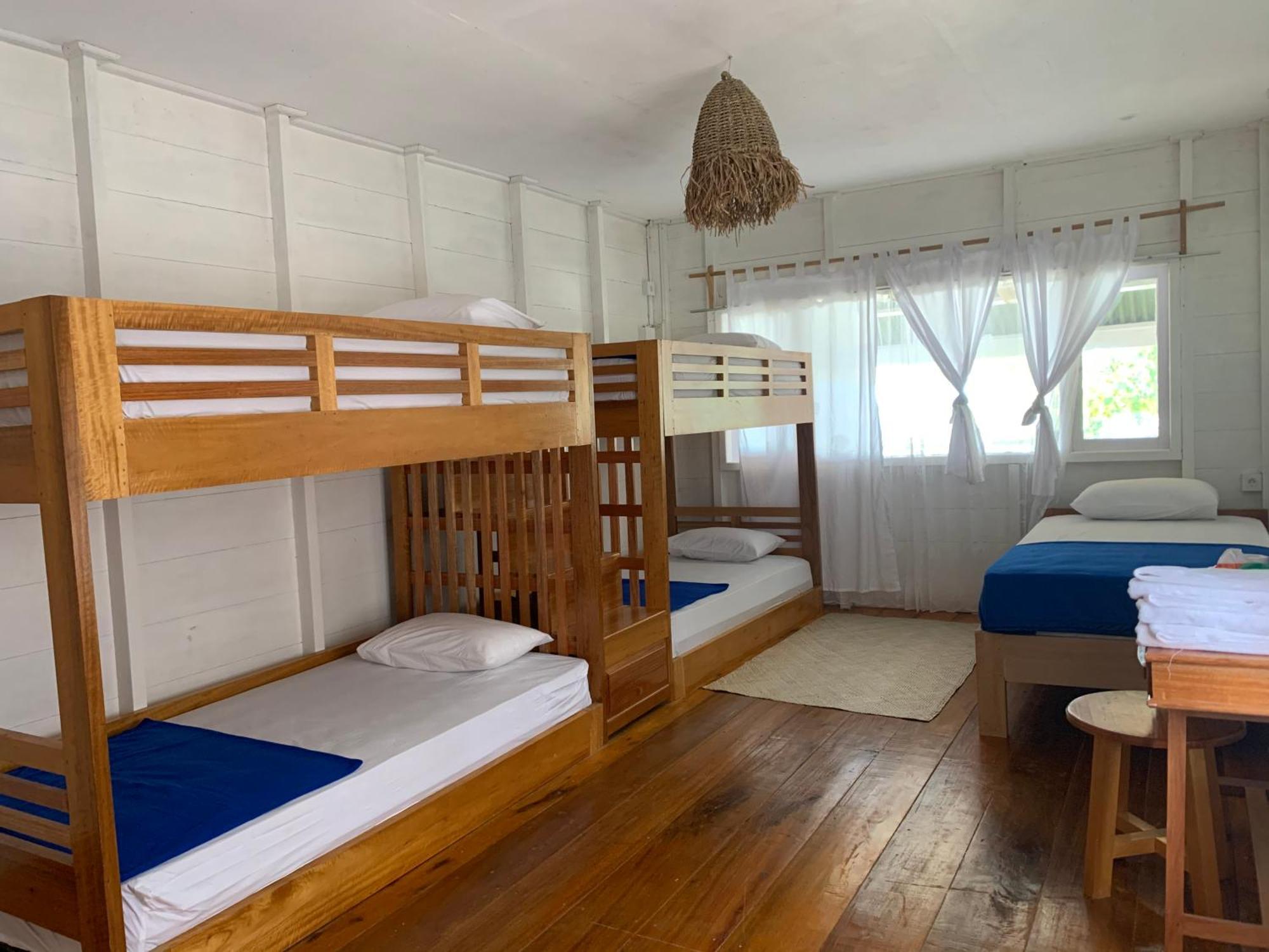 Hotel Crow'S Nest Tua Pejat Esterno foto