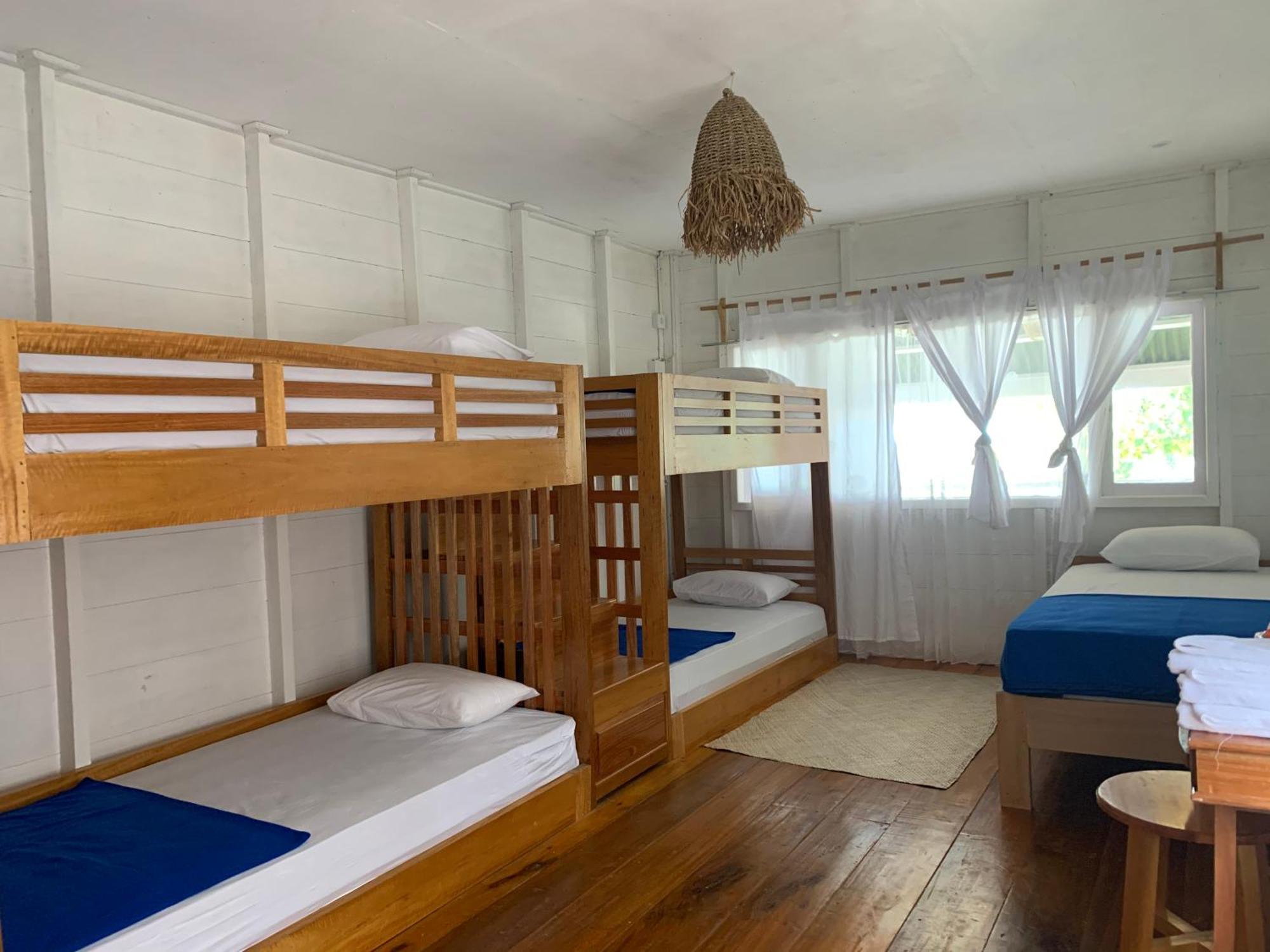 Hotel Crow'S Nest Tua Pejat Esterno foto